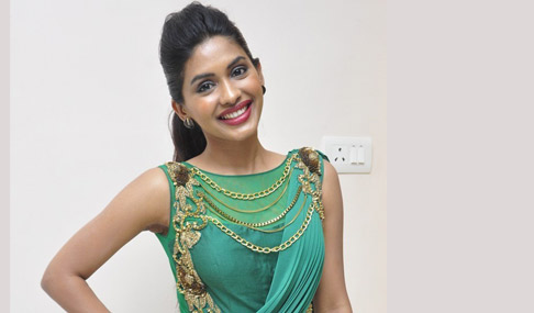 Anjali Patil Telugu Actress Gallery
